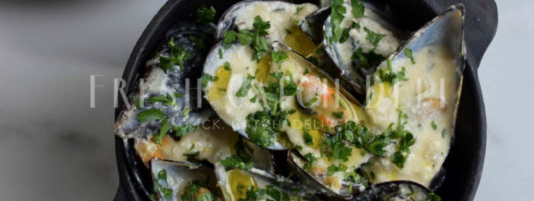 Moules Marinere (Creamy French-style Mussels)